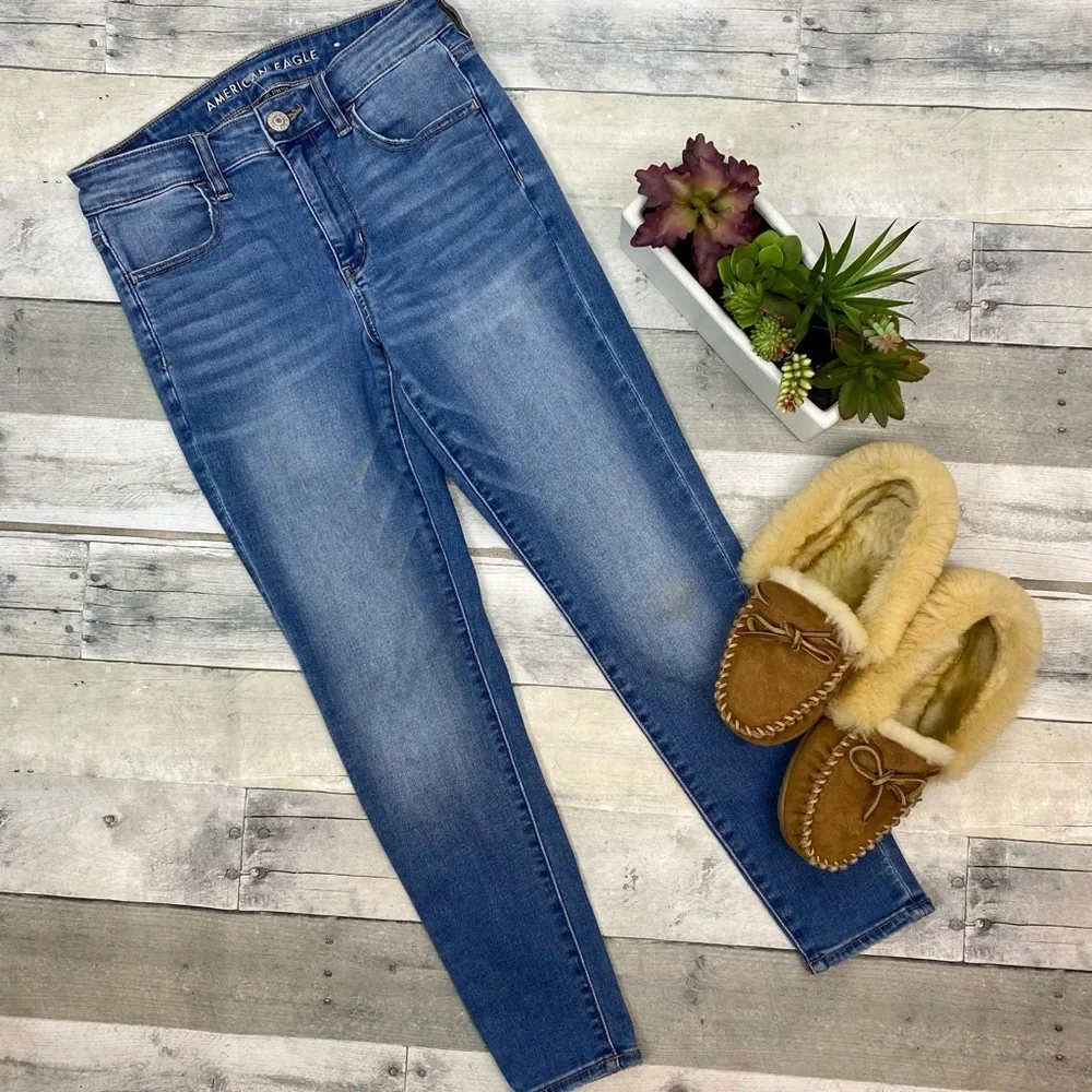 American Eagle Outfitters High rise Jeggings Next level stretch size 6